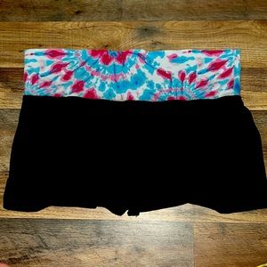 Yoga shorts size L (juniors)